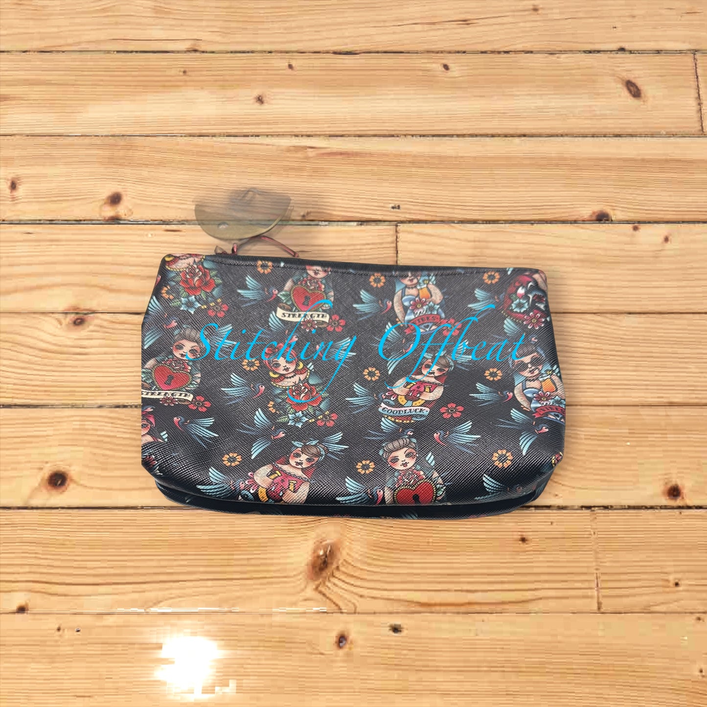Midnight Kiss Pouch