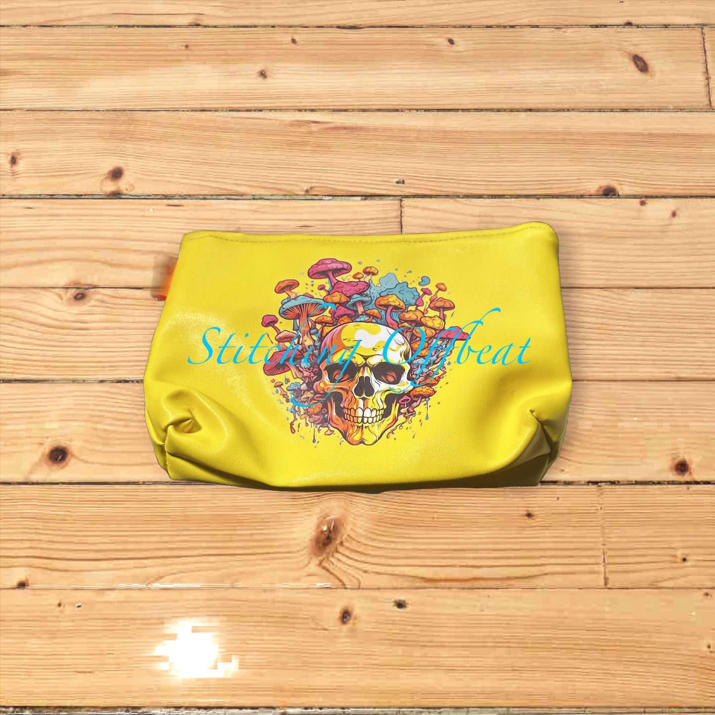 Midnight Kiss Pouch