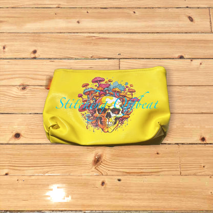 Midnight Kiss Pouch