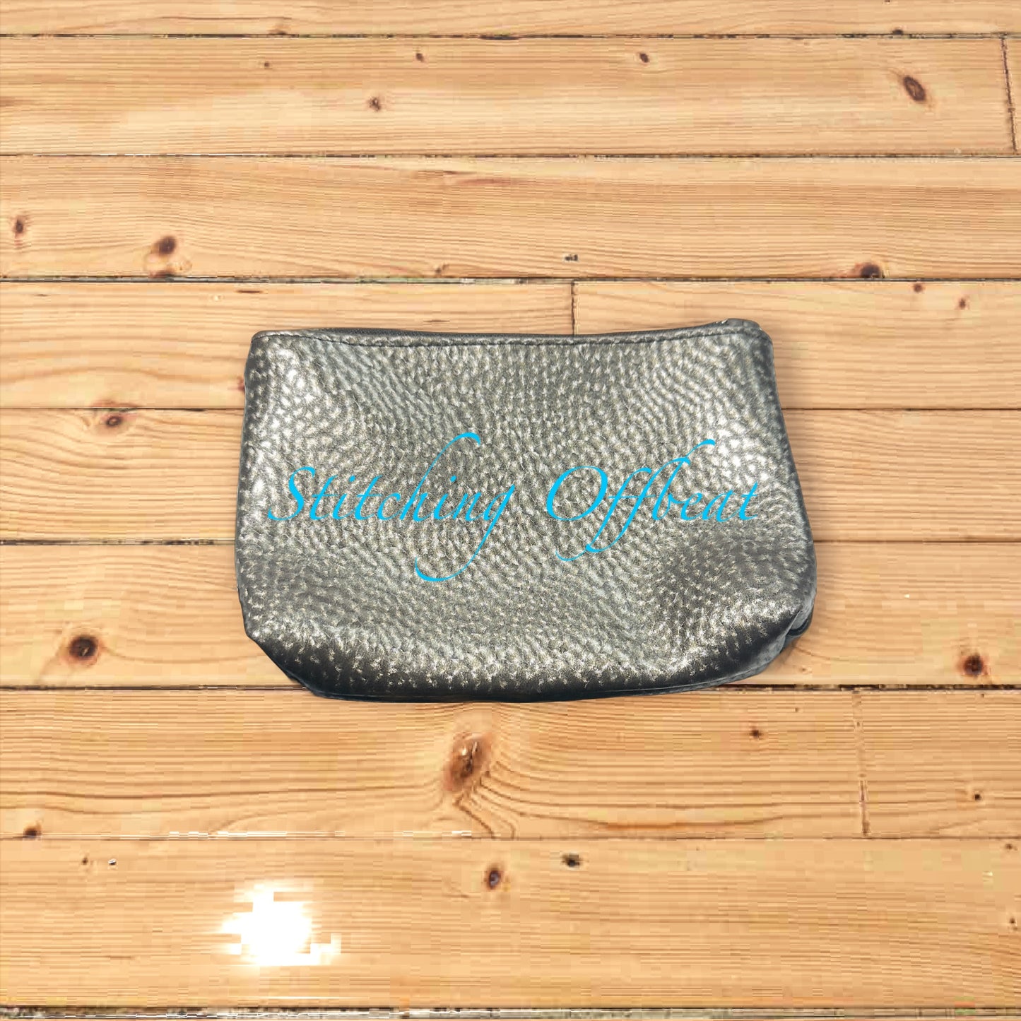 Midnight Kiss Pouch