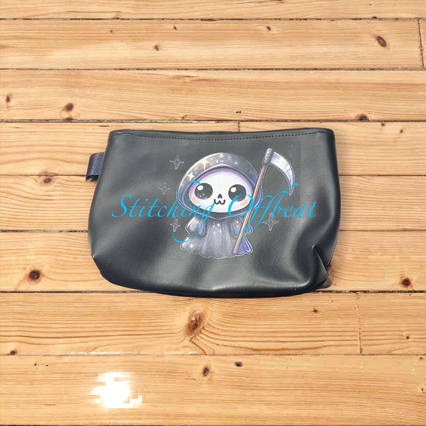 Midnight Kiss Pouch