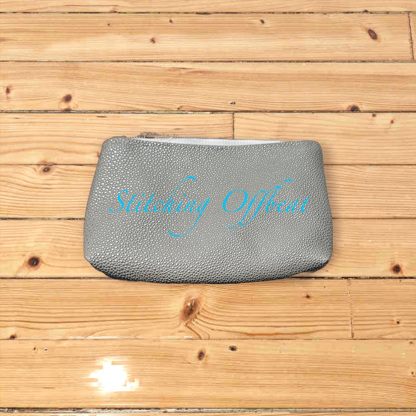 Midnight Kiss Pouch