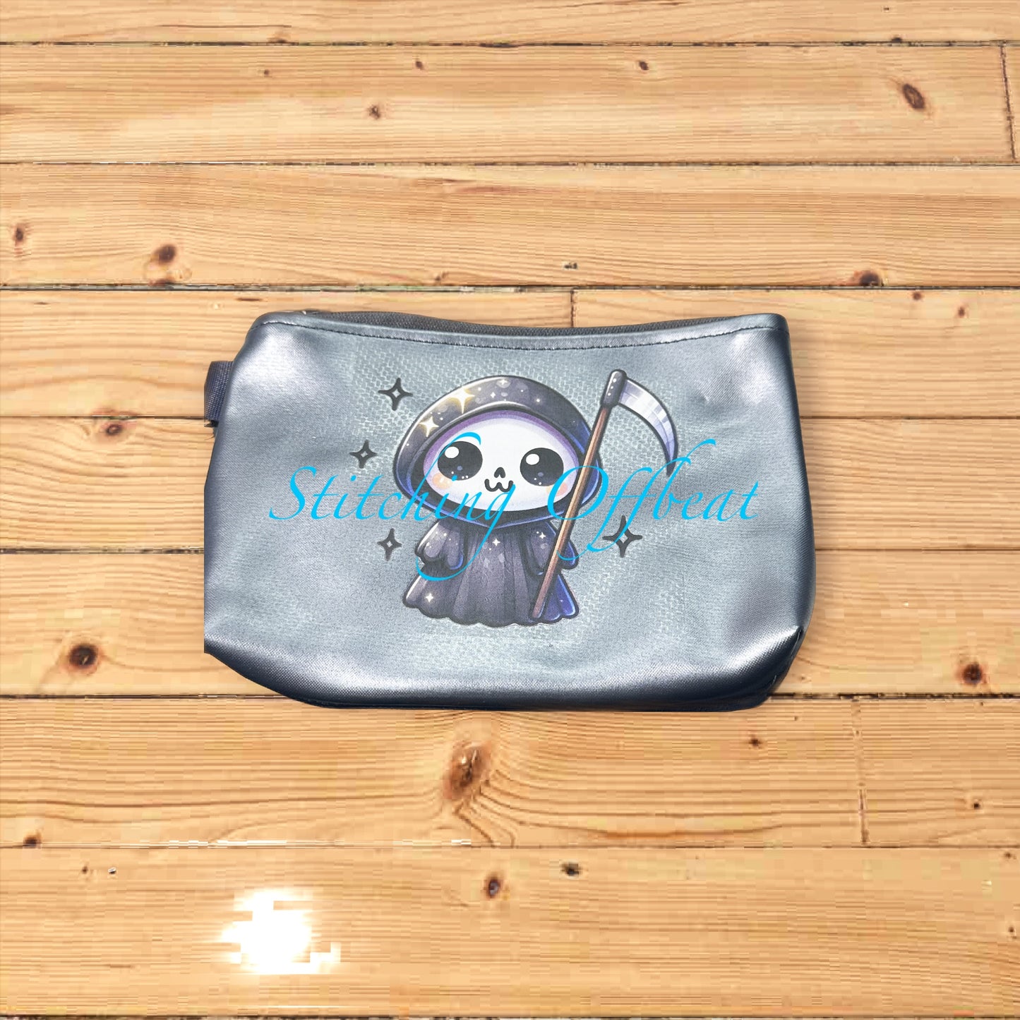 Midnight Kiss Pouch