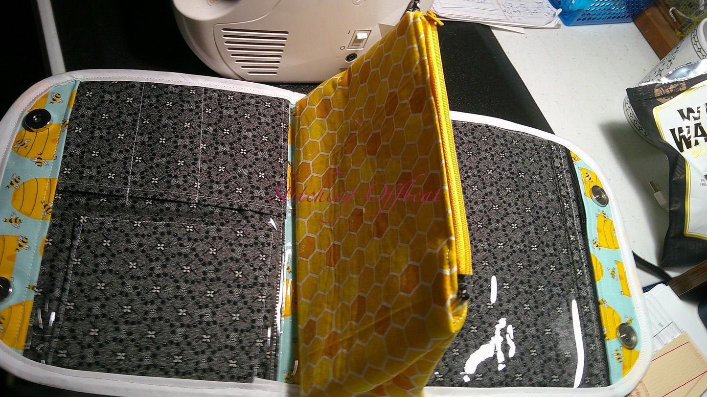 Fold out Makeup Bag