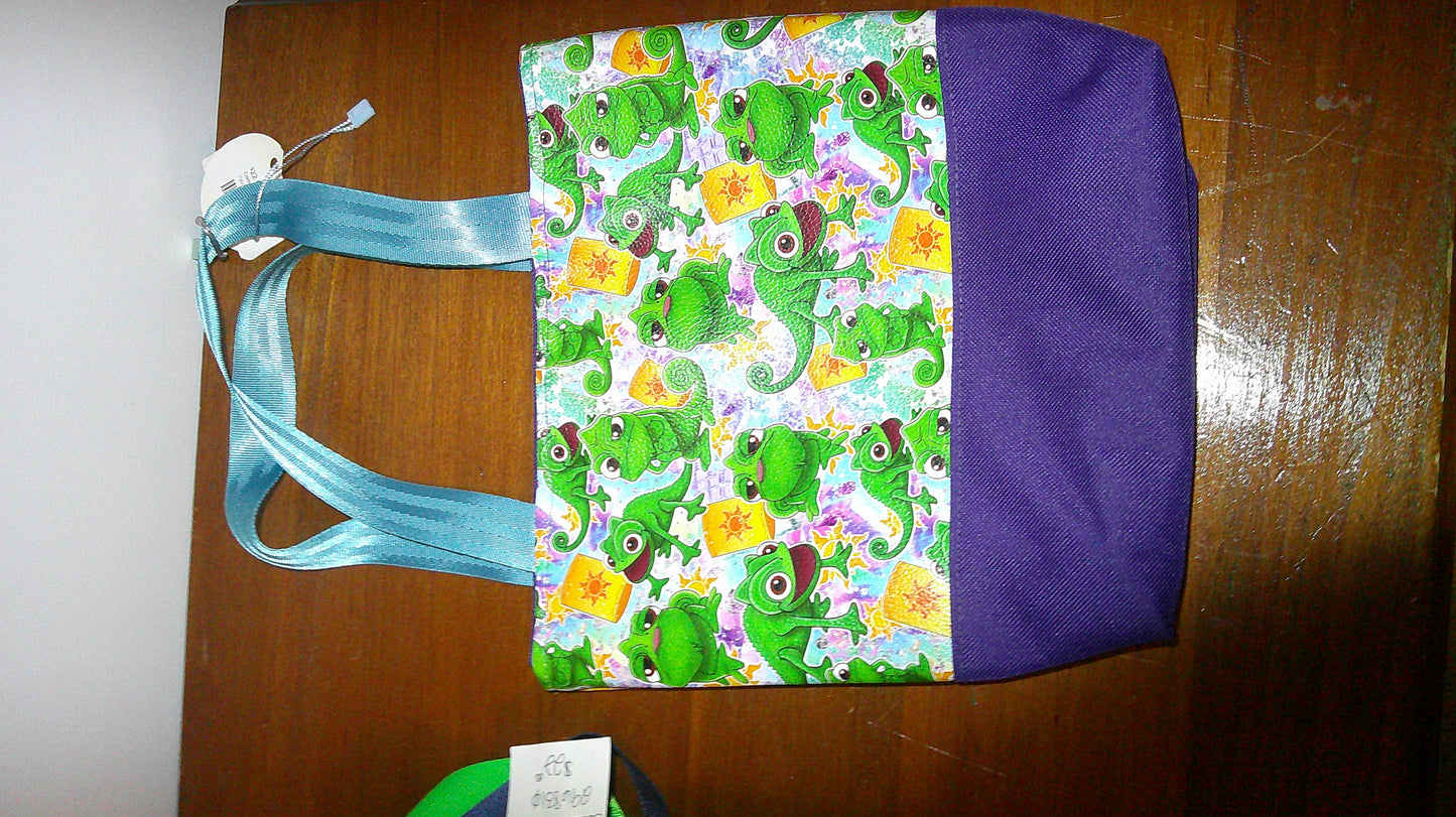 Compact tote