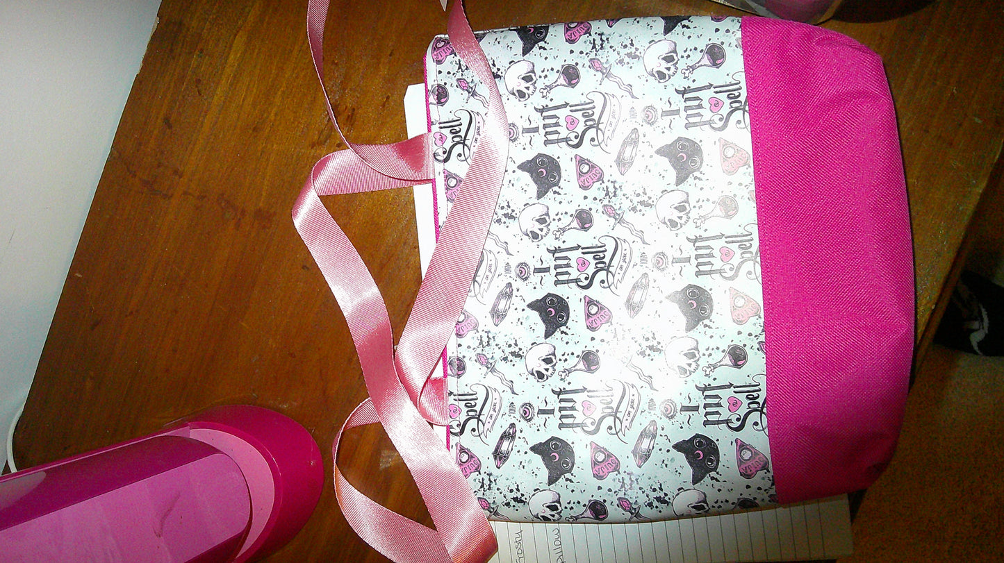 Compact tote