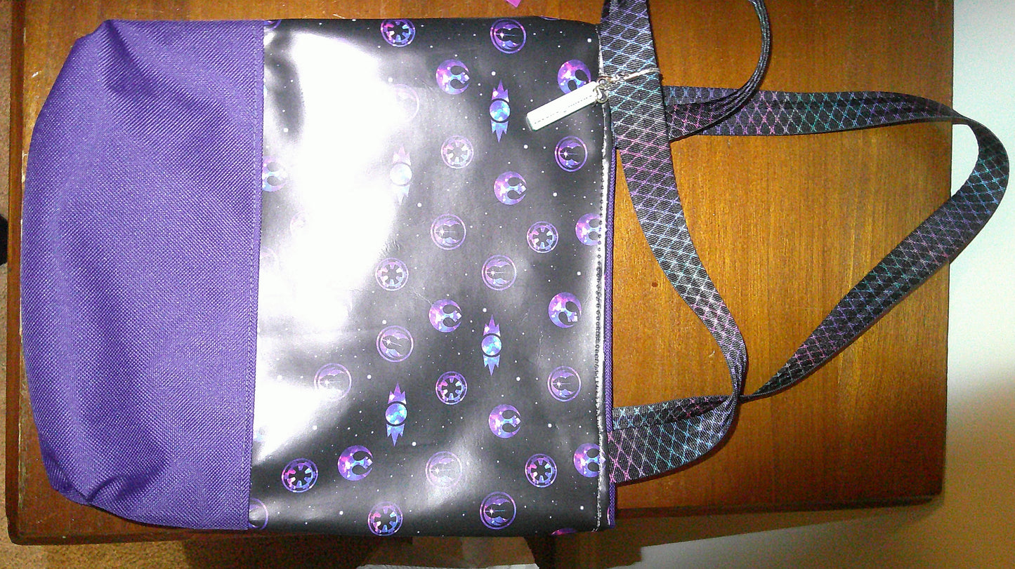 Compact tote