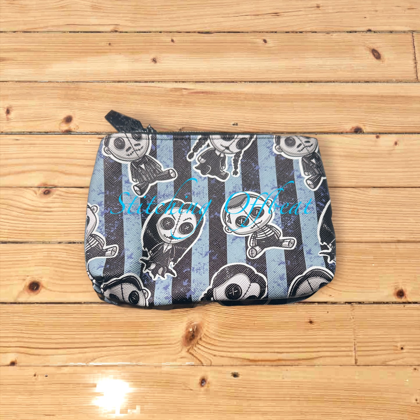 Midnight Kiss Pouch